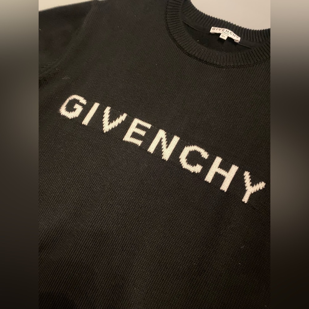 Givenchy sweater - Picture 7 of 14